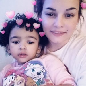 Meet your Posher, Elizabeth